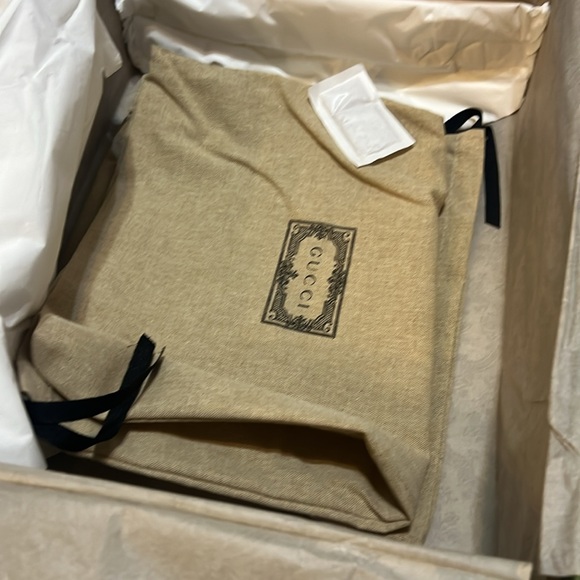 Gucci empty box with tissue and certificate and 2 dust bags ❤️ - Picture 3 of 4